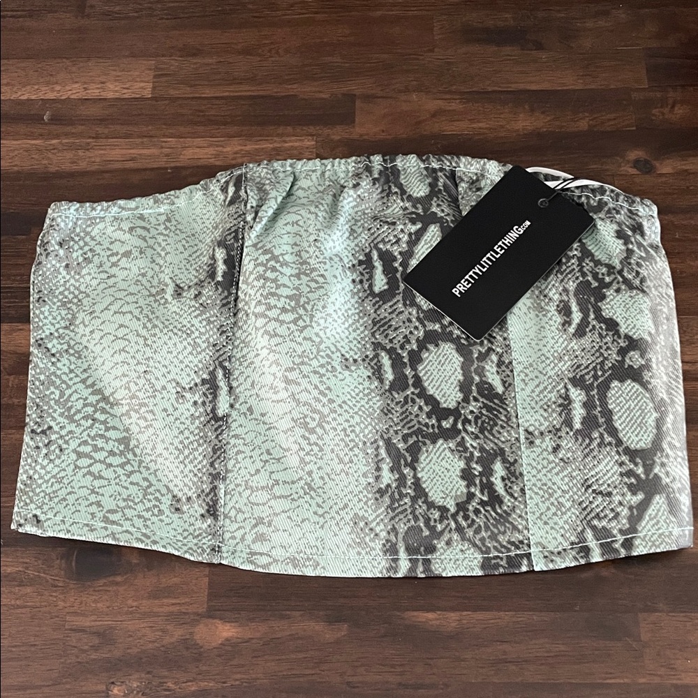 PrettyLittleThing Blue Snake Print Bandeau